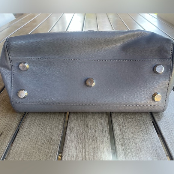 SENREVE maestro convertible backpack! shoulder bag
Lux AF 🩶🩶🩶🩶🩶🩶🩶🩶🔥 - Picture 8 of 15